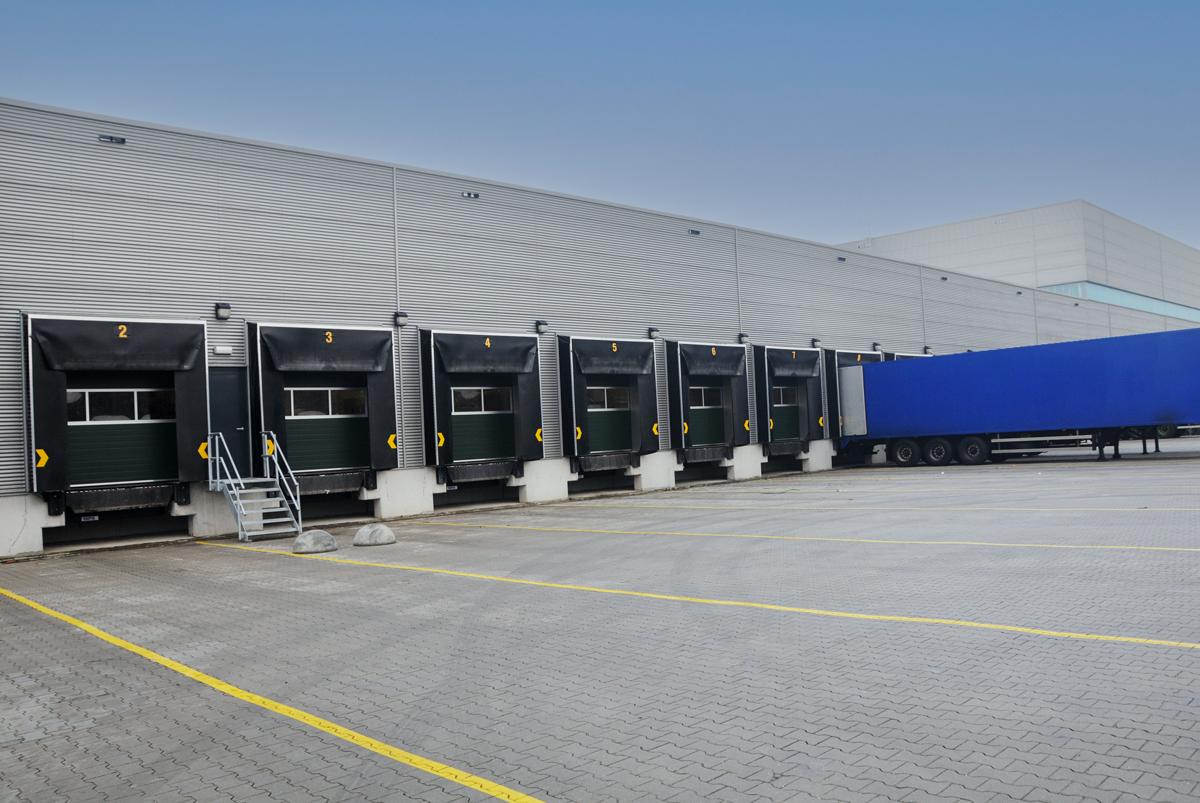 Industrietor_Sektionaltor_Condoor_DOCK